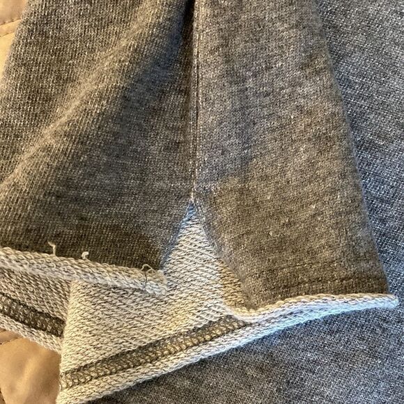 525 America Knitted Gray Sweatshirt Top with Pleated Shoulder & Long Sleeve. - Picture 6 of 7